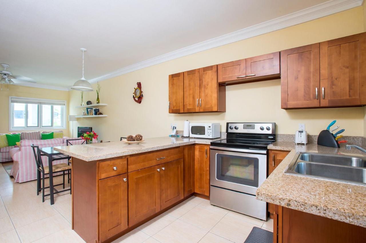 Sir Charles Guest House Palmetto Point Ngoại thất bức ảnh