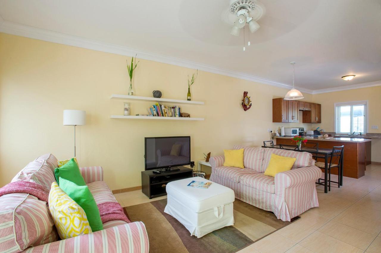 Sir Charles Guest House Palmetto Point Ngoại thất bức ảnh