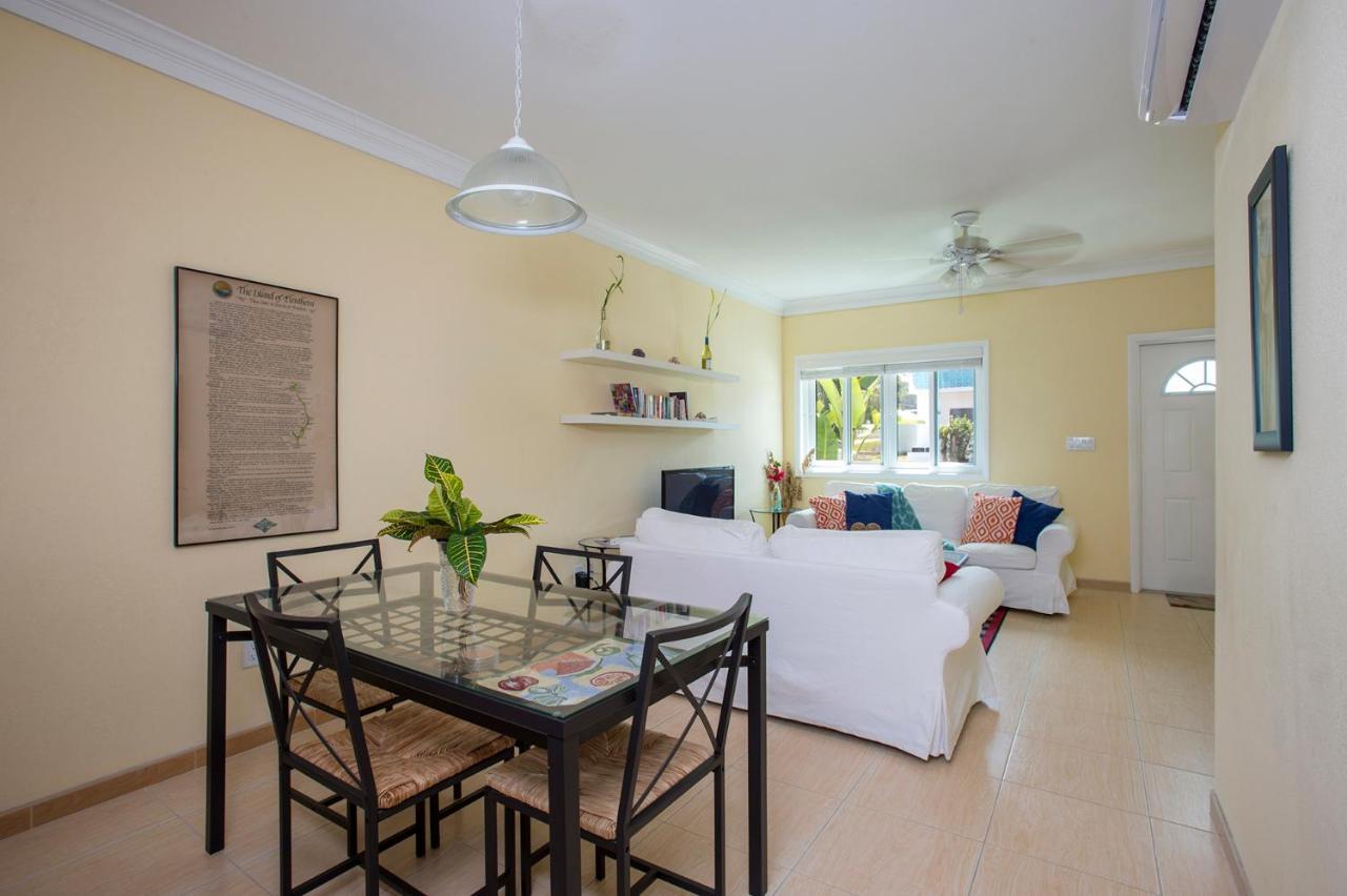 Sir Charles Guest House Palmetto Point Ngoại thất bức ảnh
