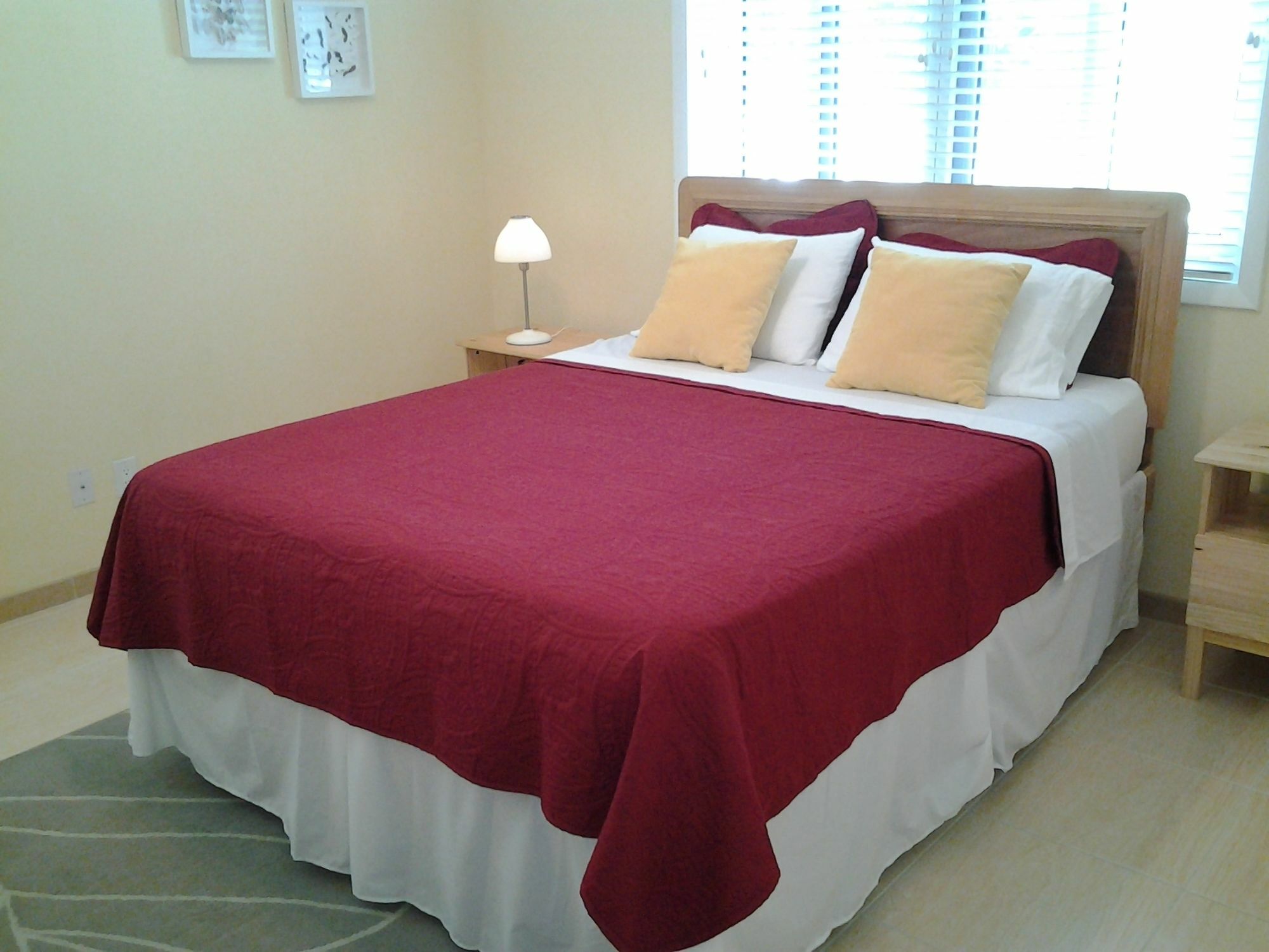 Sir Charles Guest House Palmetto Point Ngoại thất bức ảnh